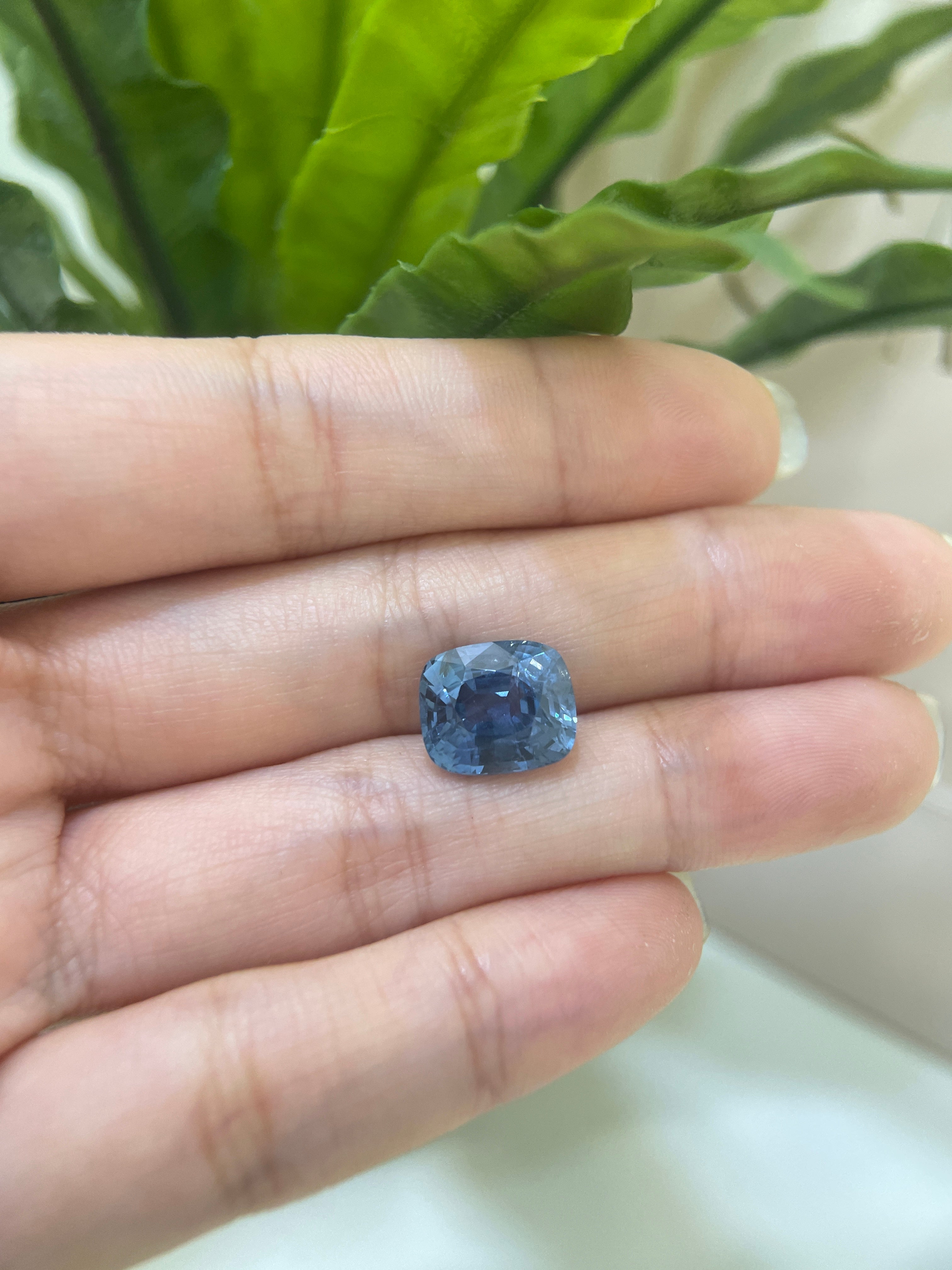 Bluish Grey Sapphire 6.22cts