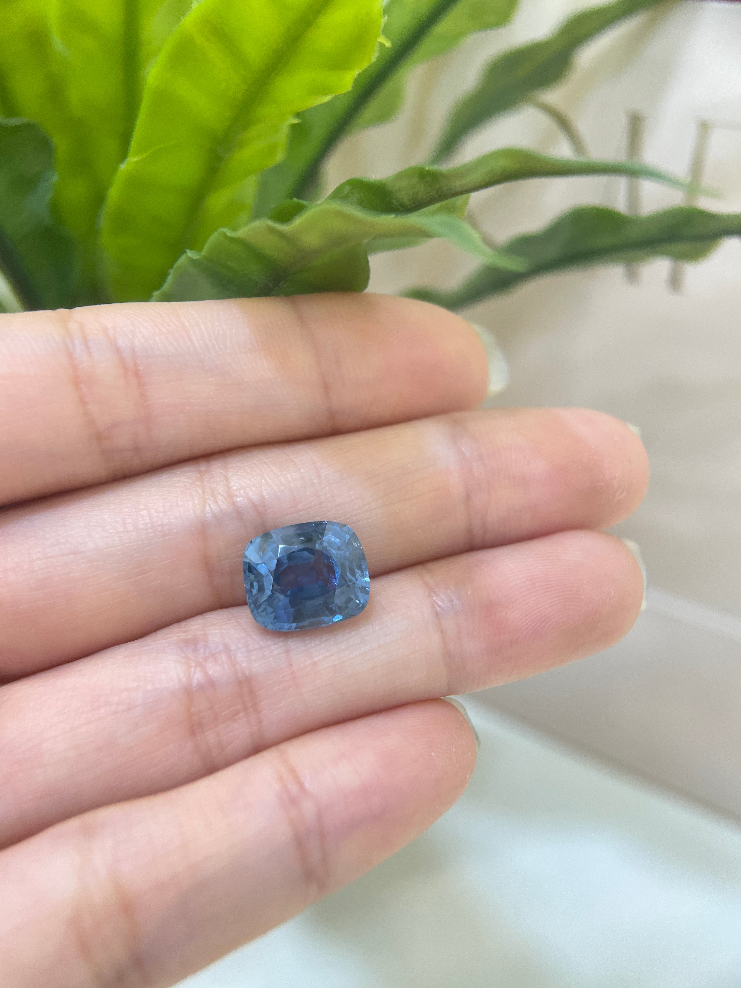 Bluish Grey Sapphire 6.22cts